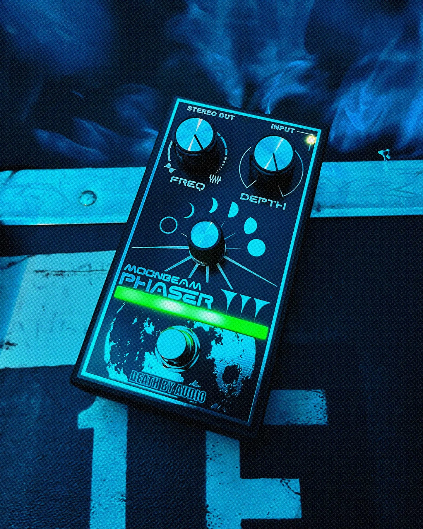Death By Audio Moon Beam Phaser Stereo, Multi-Stage Phaser Like No Other!