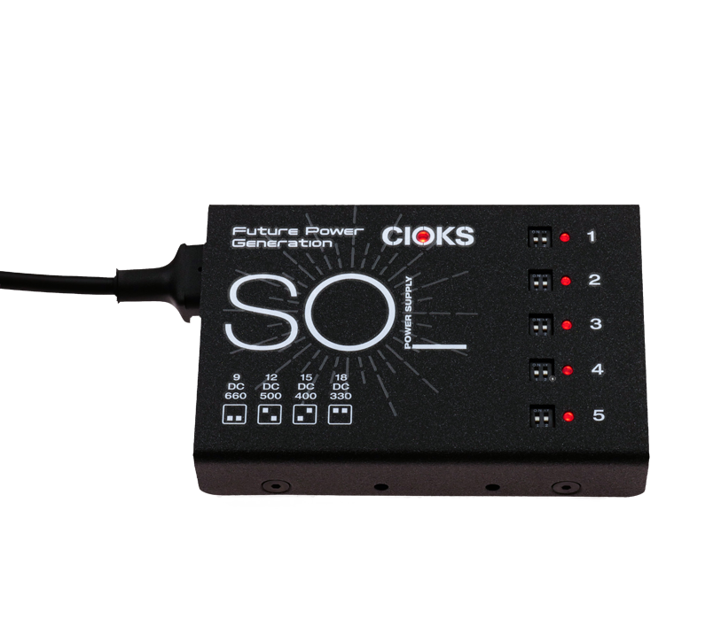 CIOKS Sol Pedal Power (WATCHLIST OFFER) Selectable Voltage,5 Isolated Outlets,9 Cables