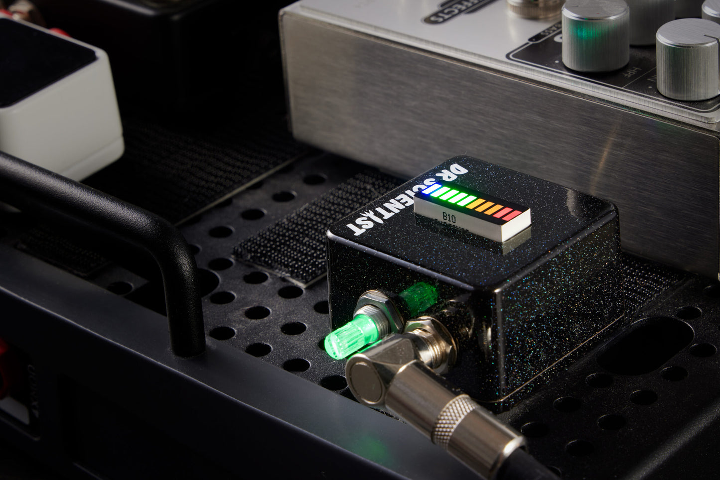 🔊Boost! Dr. Scientist BoostBot🎶Powerful Clean Boost & Dynamic Display In A Tiny Package!