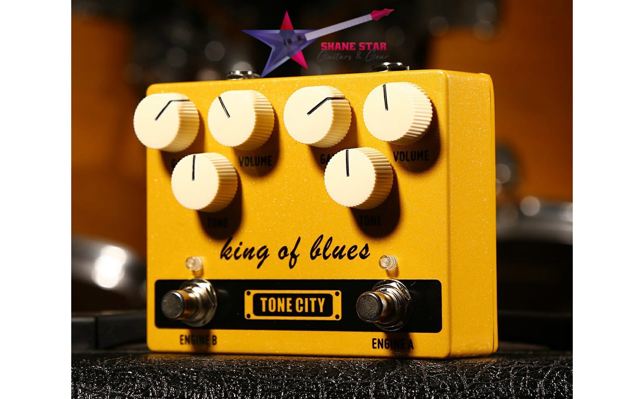 Tone City King of Blues V2 👑2 Channels Can Be Used Independently Or Combined. Channel A Warm, Transparent With Accentuated mids, Channel B Is Fat, Smooth With Dynamic Bass & Less Mids