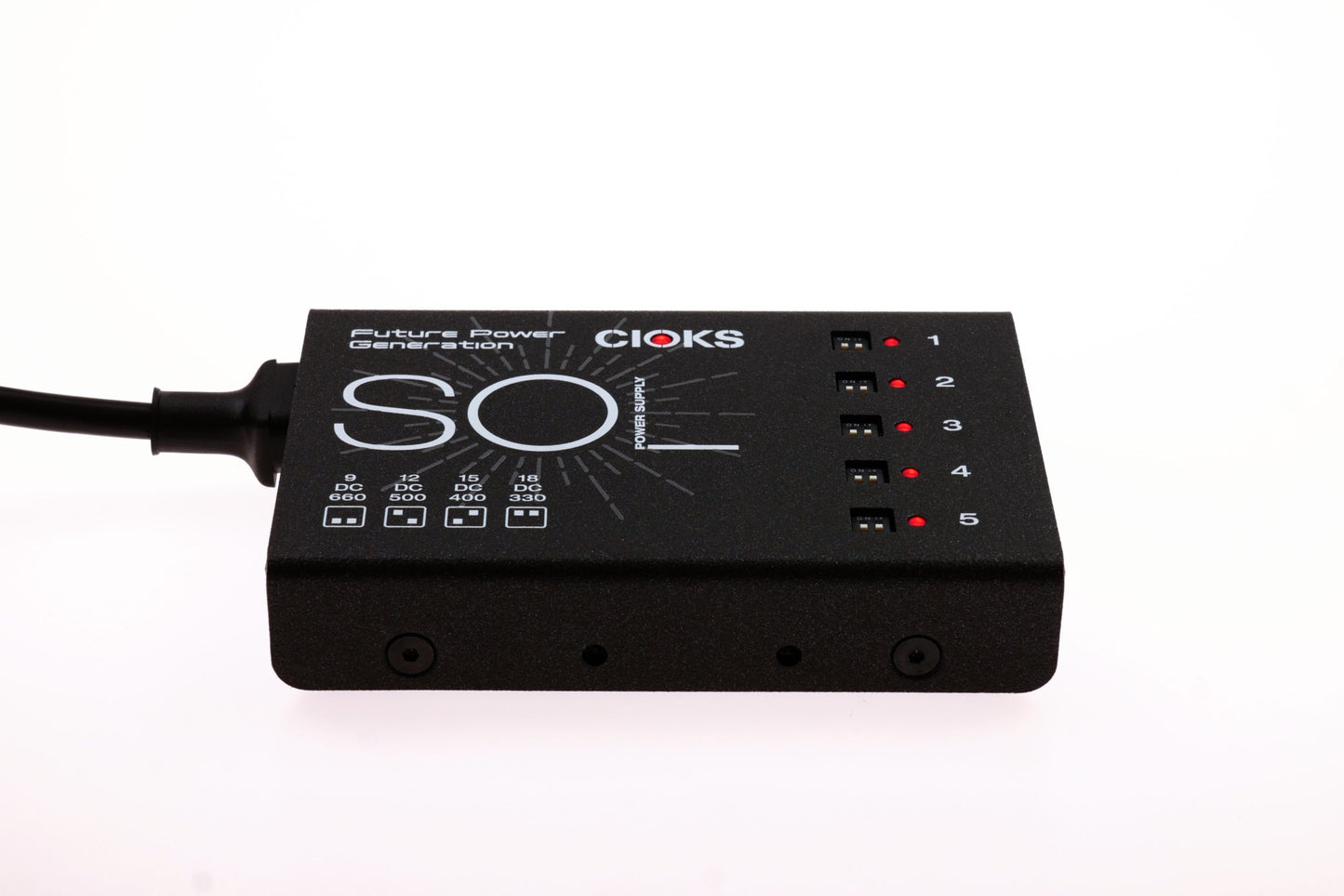 CIOKS Sol Pedal Power (WATCHLIST OFFER) Selectable Voltage,5 Isolated Outlets,9 Cables